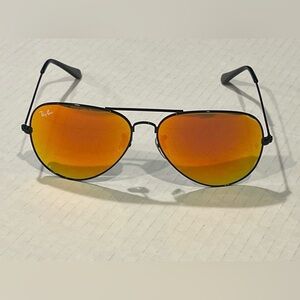 Unisex Ray-Ban Aviator Sunglasses with Vibrant Orange Lenses